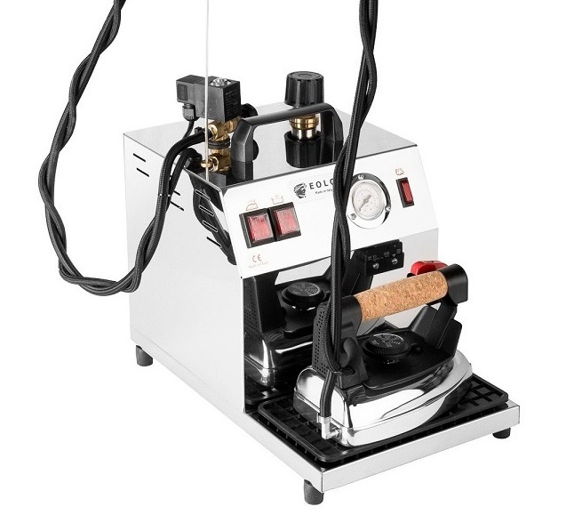 Sistema stirante caldaia in rame resistenza esterna anticalcare Made in Italy 5 anni Garanzia GV03 Ferri da stiro con caldaia